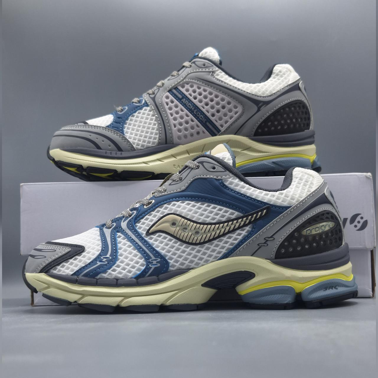 کفش مخصوص دویدن مردانه ساکونی مدل PROGRID OMINI 9-12562
